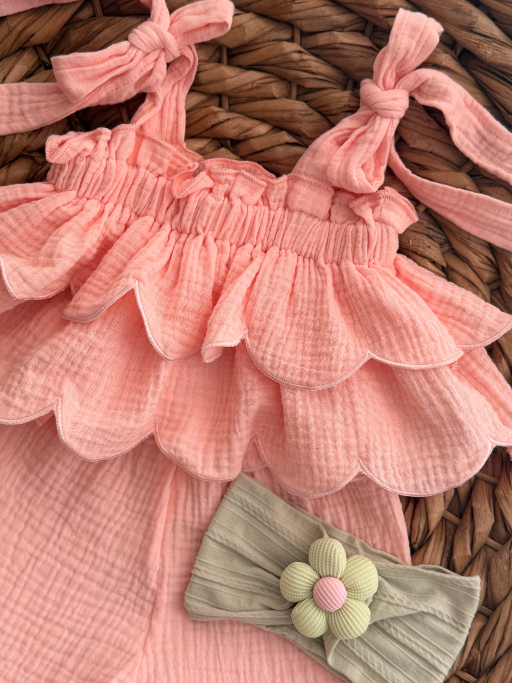 Rose Petal Ruffle Set